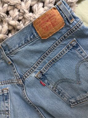 Levi's Straight Leg Light Blue Denim Jeans